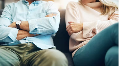 Esta acción utiliza a la psicoterapia para explorar y tratar conflictos inconscientes y duelos no elaborados a través de las emociones (Getty Images)